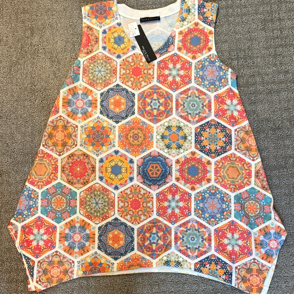 Nally & Millie Multicolor Hexagon Pattern Tunic.  Great for layering.
